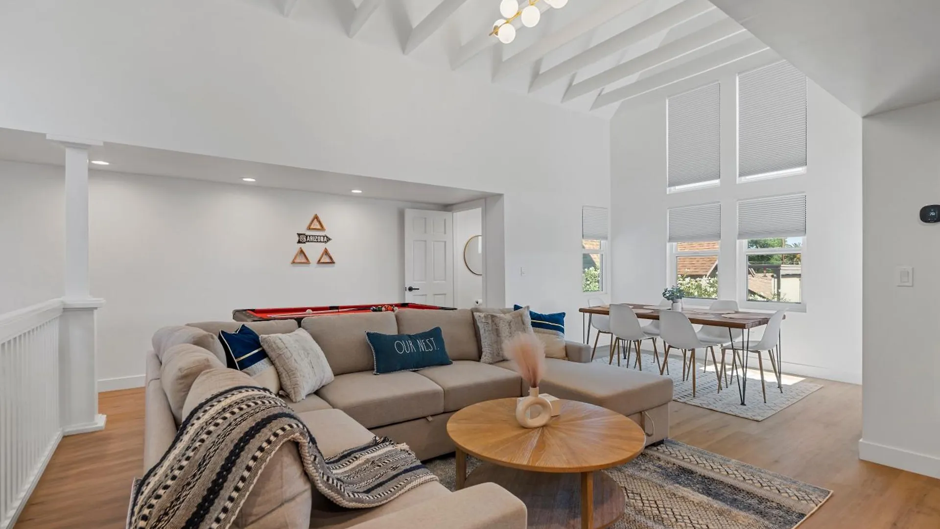 Casa vacanze Luxurious Uptown Home - Mountain Views, Pool Table, Workspace, Parking! Phoenix